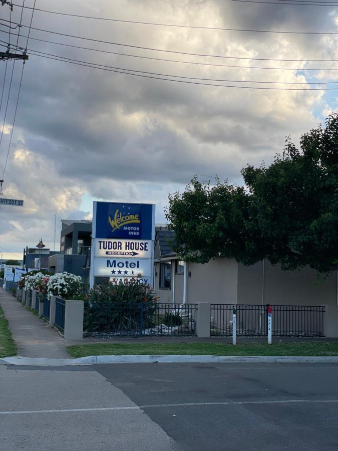 Tudor House Motel Shepparton Buitenkant foto